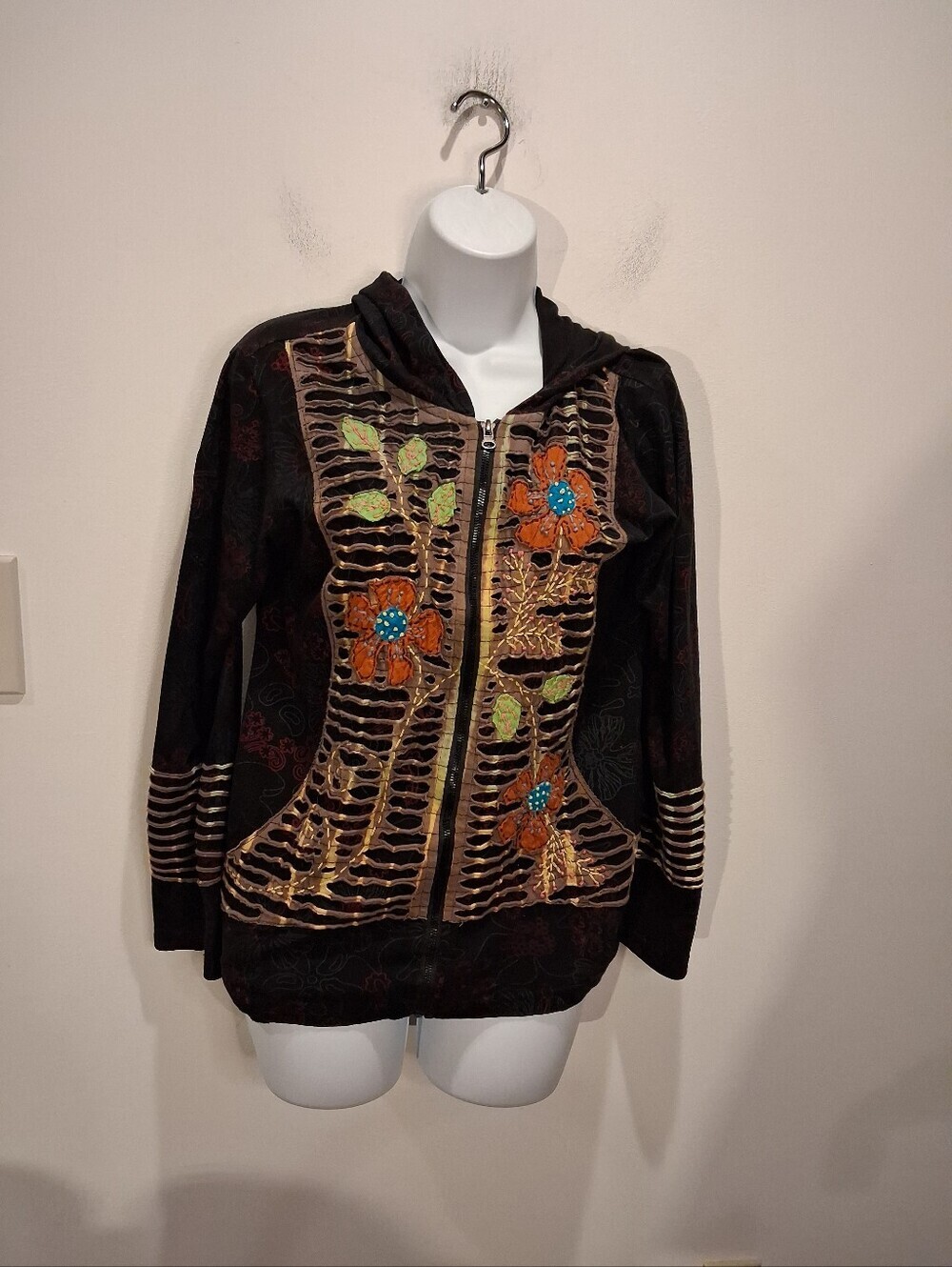 Rising International Size M Whimsigoth Grunge Hoodie